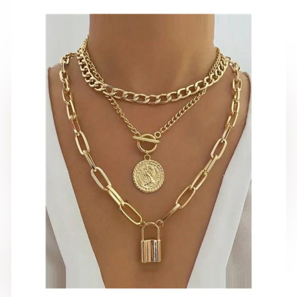 Stylish Top Trend Multi-Layer Lock Necklace - *New*